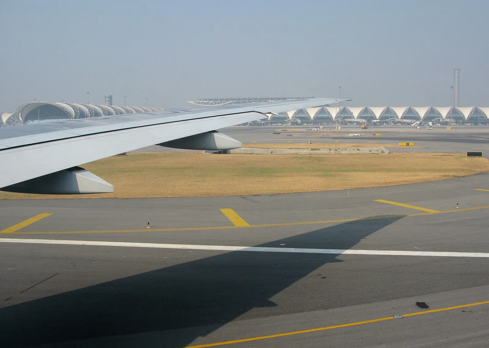 L'aeroporto Suvarnabhumi di Bangkok Pista e aeromobili dell'aeroporto Suvarnabhumi di Bangkok (BKK), collegato a Siem Reap dalle nuove rotte 2026