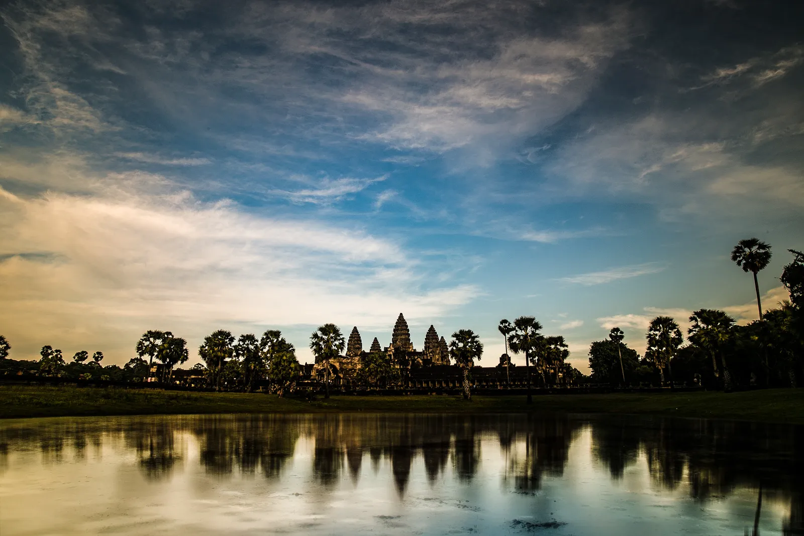 Alba e tramonto ad Angkor: i punti giusti (senza folla)