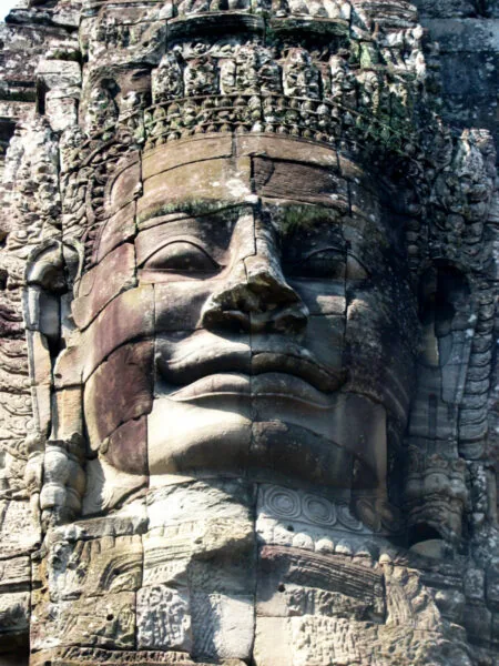 Bayon testa in pietra