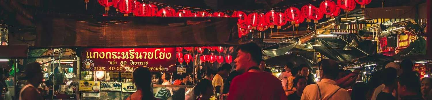 bancarelle street food di sera