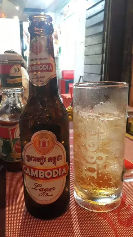 una bottiglia di birra Cambodia una bottiglia di birra Cambodia