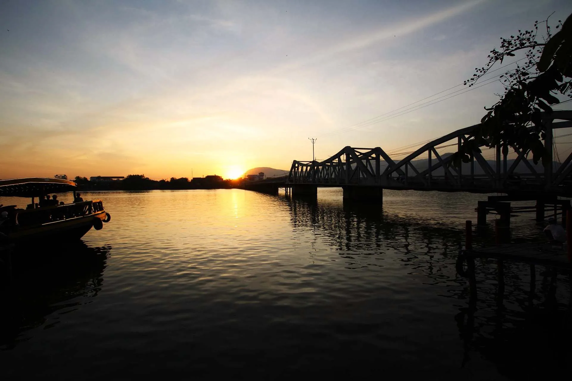 Kampot, pepe, natura e passato coloniale