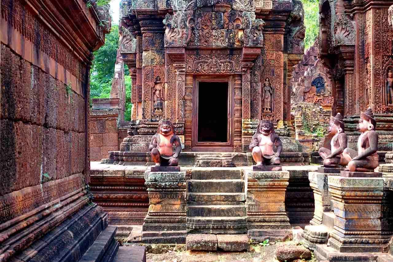 Banteay Srei la cittadella delle donne